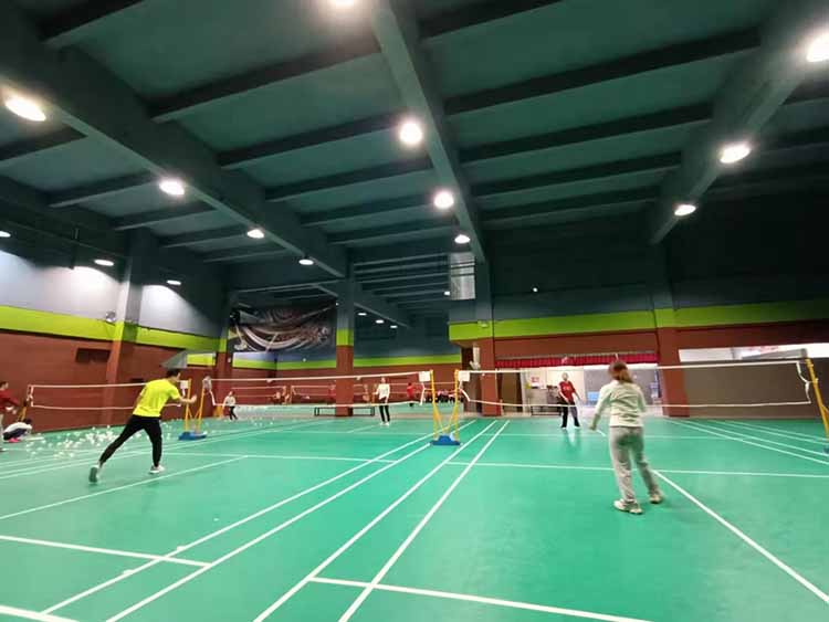 With you, Richpacking Carries Out Badminton Team Building Activities